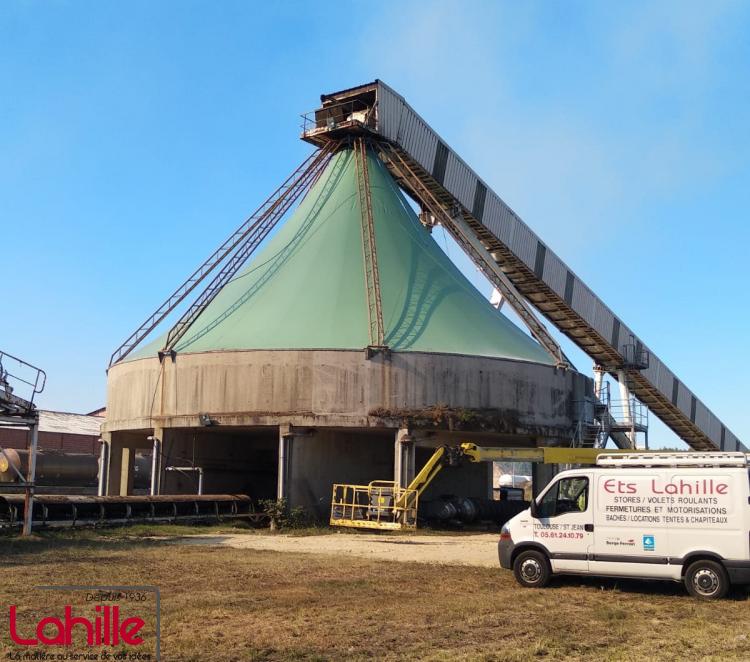 Couverture d'un silo de bois avec une Biobrane 915  (dpt 40) (2)